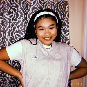 Meet your Posher, Elaina